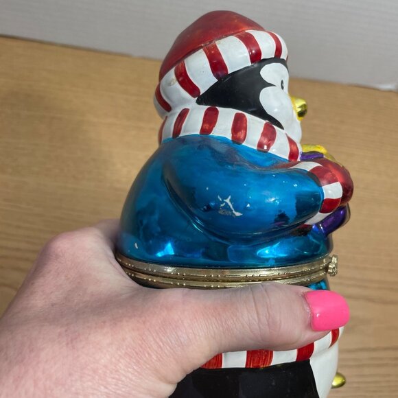 Vtg Mr Christmas Penguin Musical Trinket Box Rotating Ice Skaters Metallic VIDEO - Picture 9 of 11